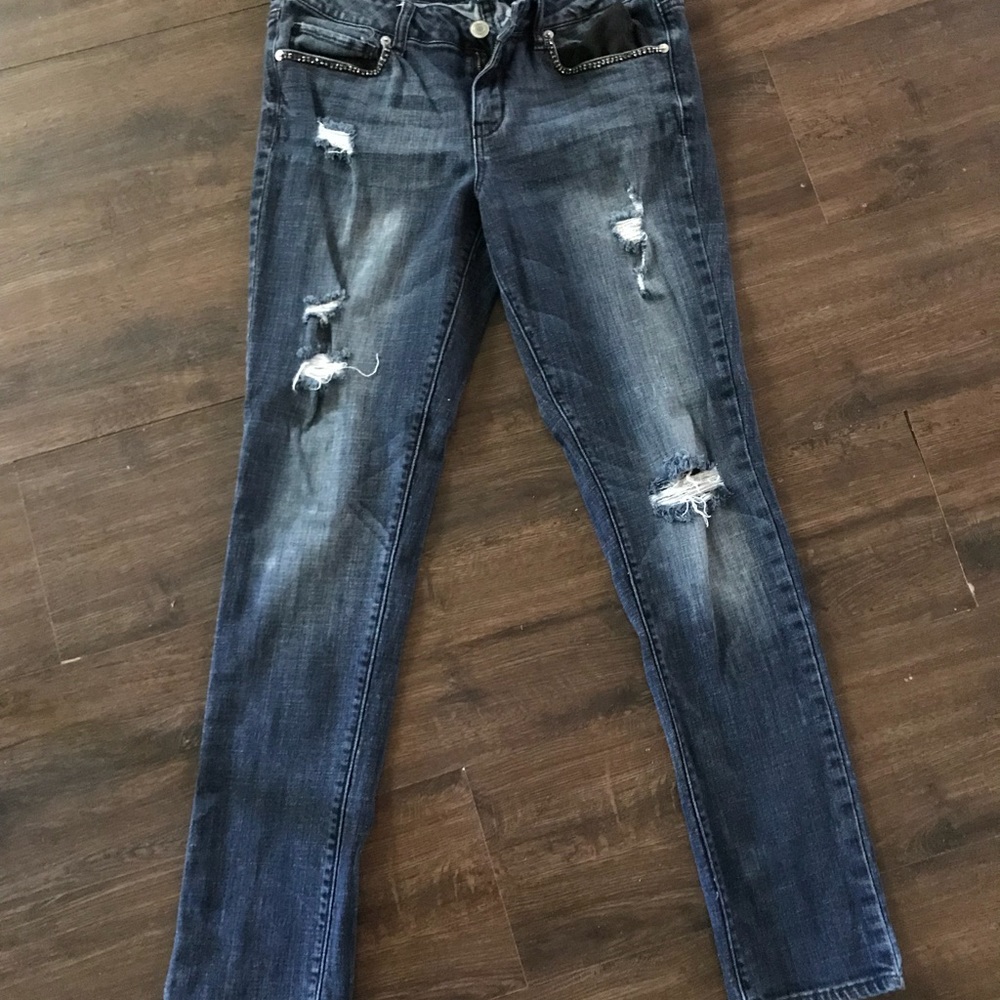 American Eagle distressed skinny jeans